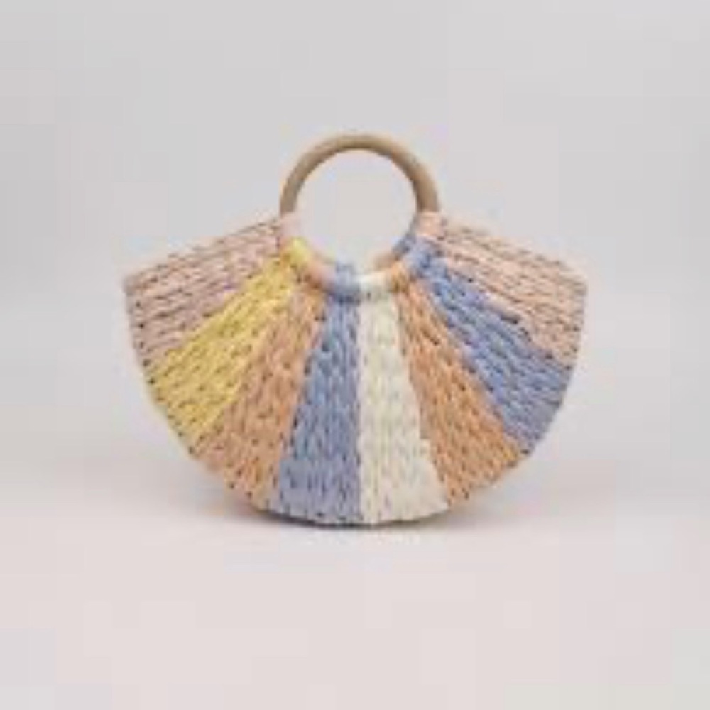 Summer ☀️ Straw Multi Color Purse Crossbody